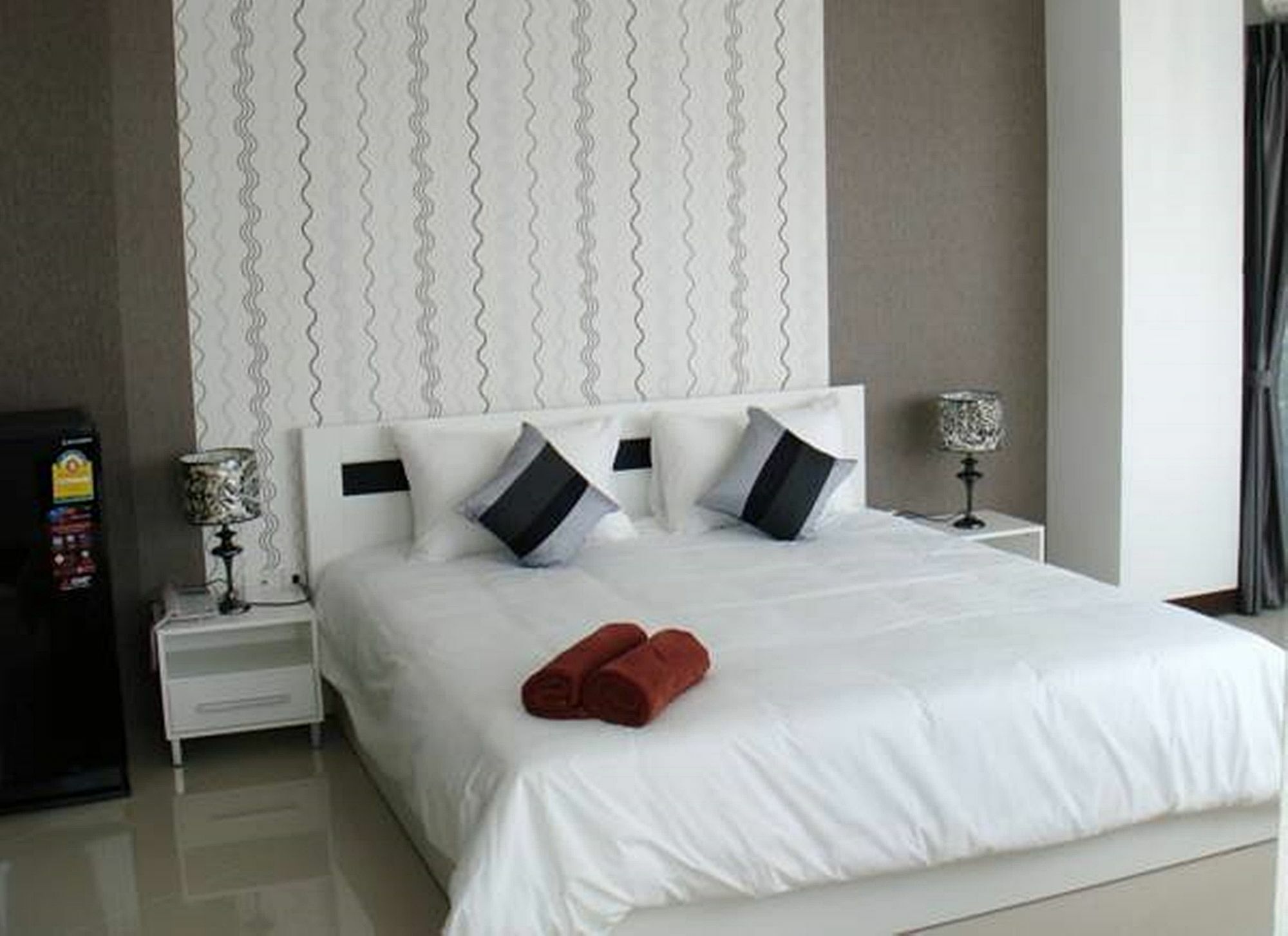 Grand Residence Jomtien Exterior foto